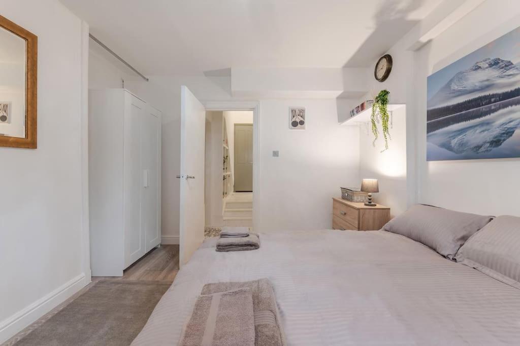 Spacious And Modern Duplex With Garden Londres