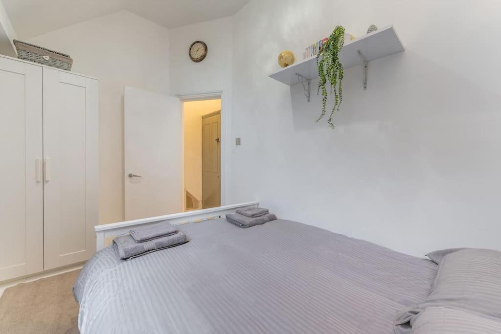Appartement Spacious And Modern Duplex With Garden