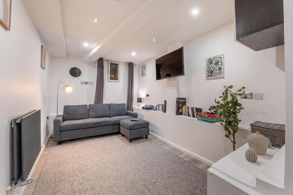 Spacious And Modern Duplex With Garden Appartement
