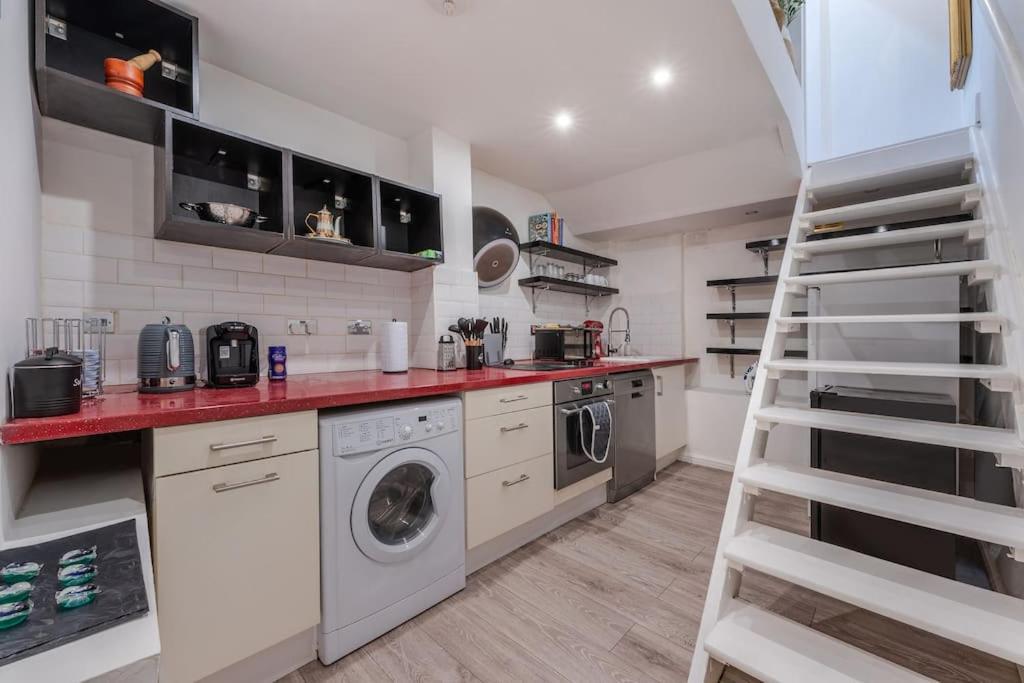 Appartement Spacious And Modern Duplex With Garden